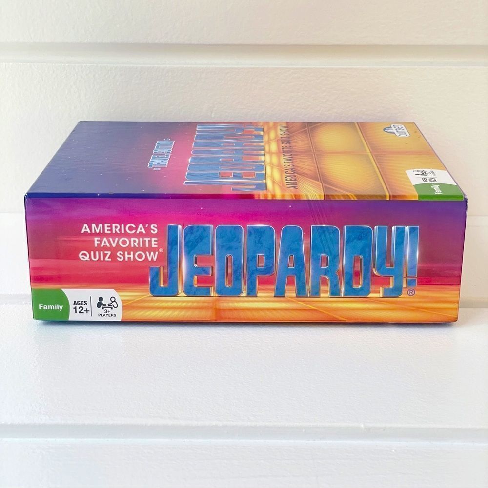 Outset Media Jeopardy Travel Edition Game New In Box - Picture 5 of 8